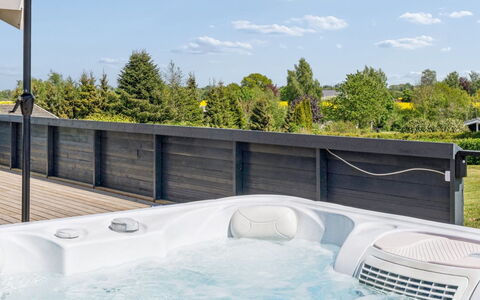 Jügen - 600M to the Fjord: Bathtub, Furniture, Flooring, Plumbing Fixture, Floor, Composite Material, Swimming Pool, Jacuzzi, Outdoor Furniture