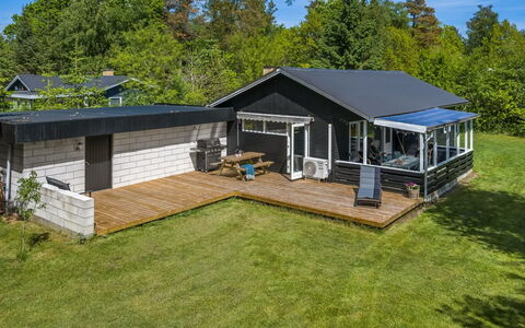 Erk - from the Sea: House, Roof, Home, Cottage, Porch, Land Lot, Door, Siding, Groundcover, Shade