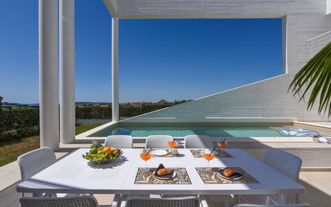 Dante: Swimming Pool, Resort, Eco Hotel, Shade, Hotel, Landscaping, Villa, Resort Town, Balcony