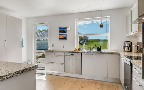 Grita - 100M to the Fjord: Roof, House, Residential Area, Home, Estate, Cottage, Design