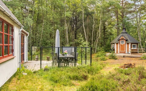 Jooseppi - 4.8Km from the Sea: Shrub, Cottage, Garden Buildings, Spring, Garden, Woodland, Shed, Log Cabin, Yard, Backyard