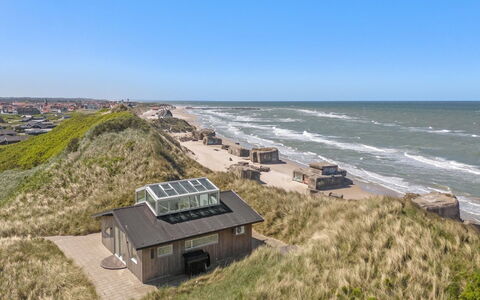 Eicke - 20M from the Sea: Cottage, Slope, Sand, Coast, Hut, Log Cabin, Thatching