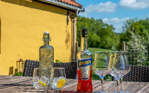 Aika - 1.6Km to the Fjord: Bottle, Drinkware, Glass Bottle, Wine, Food, Wine Bottle