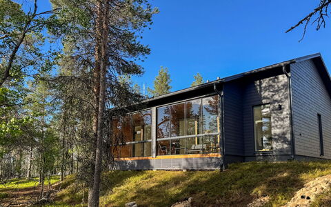 Saariselän Aavahelmi C: Wood, Home, Cottage, Hardwood, Ceiling, Wood Stain, Natural Material, Log Cabin, Plank, Siding