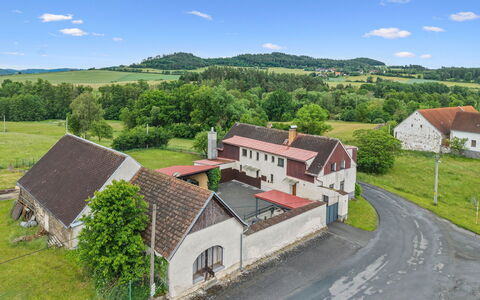 Happy Home: Grass, House, Roof, Rural Area, Home, Plain, Residential Area, Landscape, Cottage