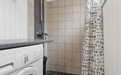 Ally - 1.2Km from the Sea: Flooring, Floor, Interior Design, Plumbing Fixture, Washing Machine, Bathroom, Tile, Plumbing, Room