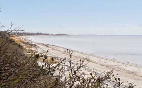 Ally - 1.2Km from the Sea: Sky, Water, Natural Environment, Beach, Horizon, Coast, Shore, Ecoregion, Coastal And Oceanic Landforms