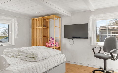 Aslag - 3.5Km from the Sea: Furniture, Bed, Interior Design, Bedroom, Wall, Wood, Floor, Flooring, Ceiling, Bed Sheet