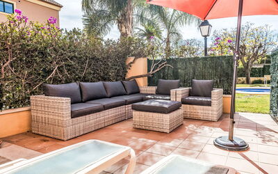 Accommodation:&nbsp;Jardines del Rio 455.2