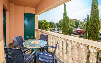 Accommodation:&nbsp;Jardines del Rio 455.1