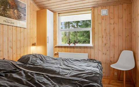 Uma - from the Sea: Interior Design, Bedroom, Wall, Bed, Flooring, Wood, Floor, Bed Sheet, Furniture, Ceiling