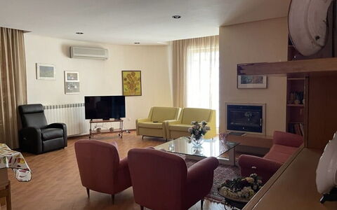 Villa Billona: Furniture, Interior Design, Flooring, Couch, Floor, Living Room, Wood, Room, Ceiling, Table