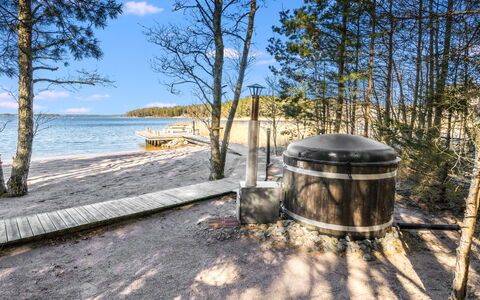 Sandstrand: Apartment, Condominium, Mixed-Use, Hotel, Resort, Resort Town, Boutique Hotel