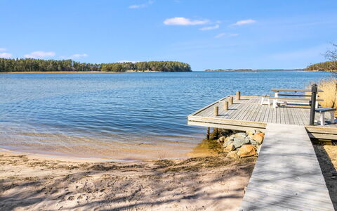 Sandstrand: Apartment, Condominium, Mixed-Use, Hotel, Resort, Resort Town, Boutique Hotel