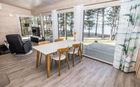 Sandstrand: Apartment, Condominium, Mixed-Use, Hotel, Resort, Resort Town, Boutique Hotel