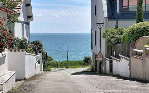 Les Naiades: Apartment, Condominium, Mixed-Use, Hotel, Resort, Resort Town, Boutique Hotel