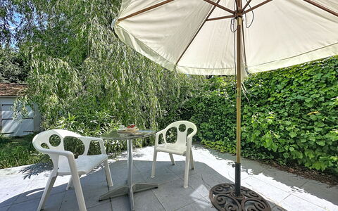 Les Naiades: Apartment, Condominium, Mixed-Use, Hotel, Resort, Resort Town, Boutique Hotel