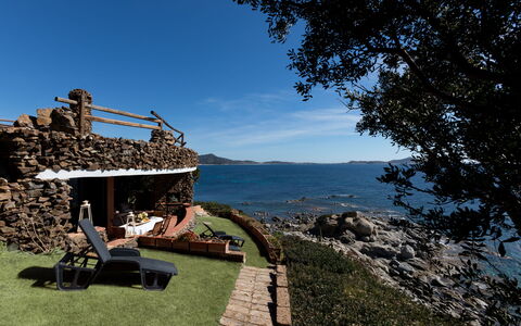 Villa Boi: Body Of Water, Coast, Coastal And Oceanic Landforms, Rock, Landscape, Sea, Shore, Ocean, Beach, Bay