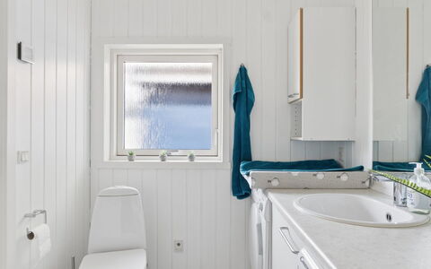 Saku - 375M from the Sea: Plumbing Fixture, Flooring, Floor, Sink, Tap, Toilet, Plumbing, Bathroom, Ceiling, Toilet Seat