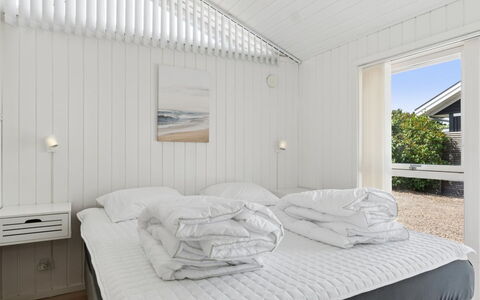 Saku - 375M from the Sea: Bedroom, Ceiling, Bed, Bedding, Bed Sheet, Hardwood, Design, Plank, Bed Frame, Daylighting