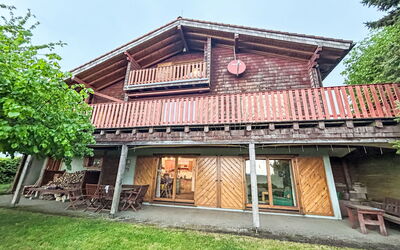 Nideggen 200: Building, Wood, House, Home, Architecture, Roof, Cottage, Door, Siding, Slope