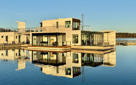 Villa Helmi: Water, Lake, Reflection, Dock, Villa, Mansion, Dusk, Hotel