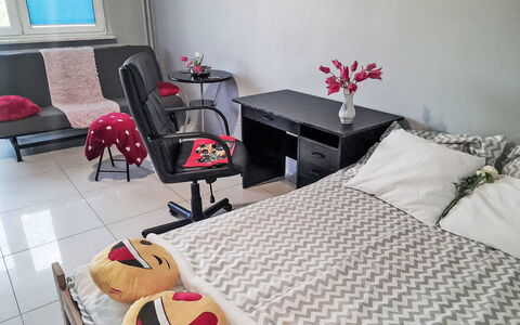 Przy Klifie: Furniture, Interior Design, Bedroom, Bed, Floor, Bed Sheet, Linens, Room, Bedding, Flooring