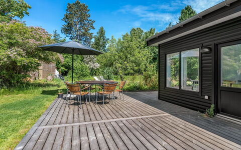 Franki - 1.8Km from the Sea: Wood, Hardwood, Wood Flooring, Plank, Deck, Siding, Cottage, Groundcover, Porch, Wood Stain