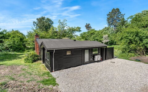 Franki - 1.8Km from the Sea: Blue, Cottage, House, Home, Farmhouse, Estate, Siding