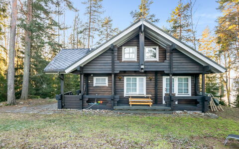 Villa Karmu: Home, House, Cottage, Roof, Siding, Log Cabin, Larch, Garden Buildings, Winter