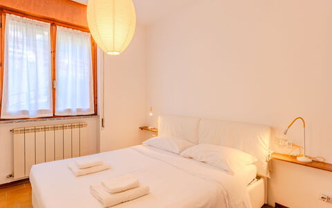 Casa Elena: Wall, Interior Design, Wood, Bed, Bedroom, Bed Sheet, Floor, Bedding, Room, Bed Frame