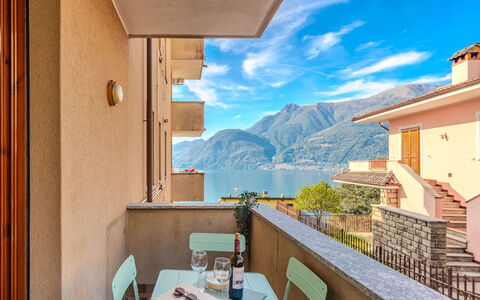 Casa Elena: Apartment, Home, Residential Area, Balcony, Mountain Range, Resort, Hotel, Penthouse Apartment, Eco Hotel, Villa