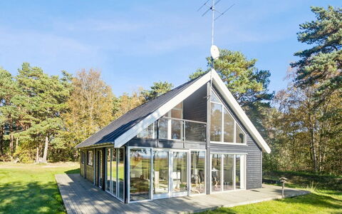 Aman - 100M from the Sea: Grass, Wood, Rural Area, Shrub, Cottage, Roof, Plain, Land Lot, Home, Groundcover