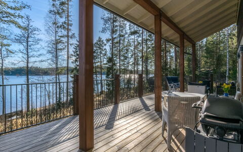 Tuulentupa: Wood, Porch, Hardwood, Deck, Eco Hotel, Plank, Shade, Wood Stain, Glass, Wood Flooring