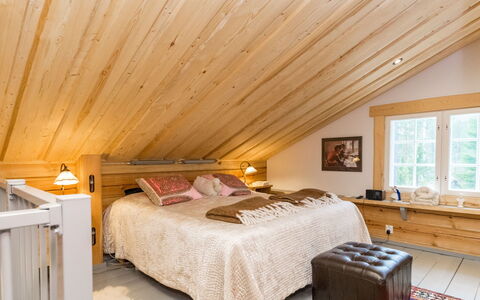 Tuulentupa: Furniture, Interior Design, Wood, Ceiling, Bedroom, Bed, Flooring, Floor, Room, Attic