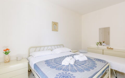 Fano Mare: Interior Design, Furniture, Bedroom, Floor, Bed, Apartment, Home, Bed Sheet, Bedding, Room