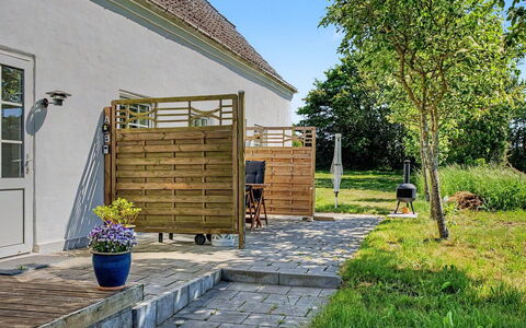 Mynthe - 750M from the Sea: Wood, Garden, Hardwood, Wood Stain, Outdoor Furniture, Fence, Backyard, Landscaping, Home Fencing, Plank