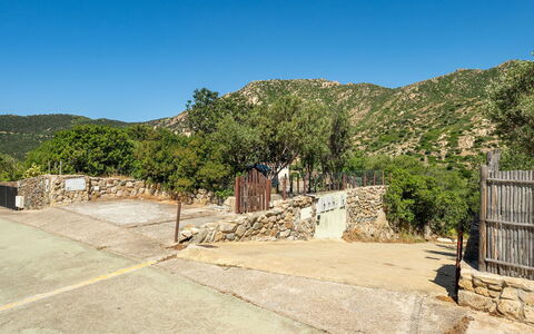 Villa sulla Roccia: Mountainous Landforms, Mountain, Hill, Landscape, Rural Area, Land Lot, Mountain Range, Slope, Hill Station