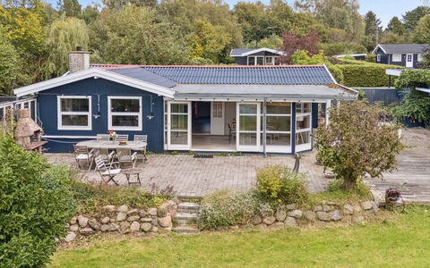 Aleksia - 1.4Km from the Sea: Vegetation, Shrub, Spring, Cottage, Garden, Shade, Backyard, Yard, Chair