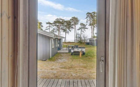 Apelun - 60M from the Sea: Roof, House, Home, Cottage, Door, Siding, Estate, Lawn, Yard, Porch
