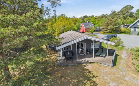 Liska - 60M from the Sea: Wood, Roof, Home, House, Architecture, Siding, Land Lot, Cottage, Shed, Garden Buildings