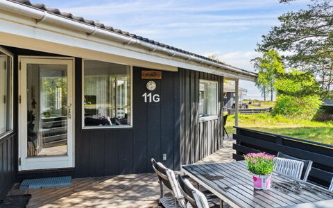 Liska - 60M from the Sea: Wood, Roof, Home, House, Architecture, Siding, Land Lot, Cottage, Shed, Garden Buildings