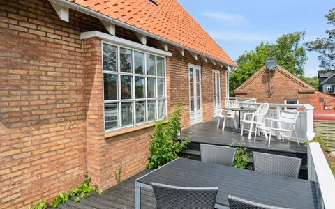 Hughlek - 450M from the Sea: Building, House, Window, Home, Roof, Residential Area, Shrub, Cottage, Land Lot