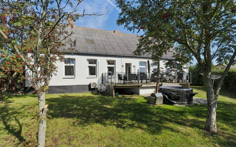Ofelia - 4Km from the Sea: Roof, House, Home, Cottage, Door, Siding, Estate, Lawn, Yard, Porch