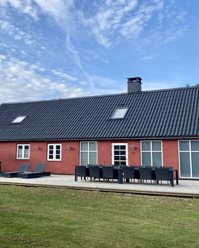 Jerg - 1Km from the Sea