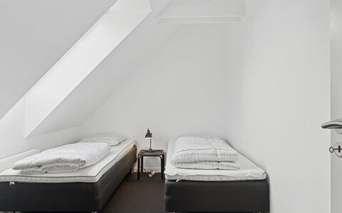Carola - 1Km from the Sea: Bedroom, Bed, Floor, Interior Design, Bedding, Bed Sheet, Flooring, Bed Frame, Linens, Room