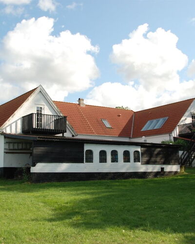 Hening - 150M from the Sea