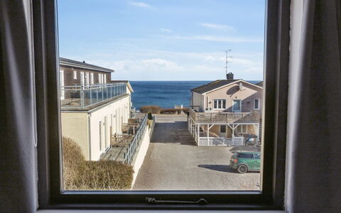 Amilia - 100M from the Sea: Vegetation, Shrub, Spring, Cottage, Garden, Shade, Backyard, Yard, Chair