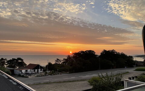 Evalina - 150M from the Sea: Sky, Cloud, Afterglow, Horizon, Sunset, Dusk, Sunrise, Evening, Red Sky At Morning, Orange
