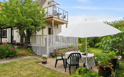 Elso - 5Km from the Sea: Building, House, Residential Area, Roof, Shrub, Home, Architecture, Cottage, Land Lot